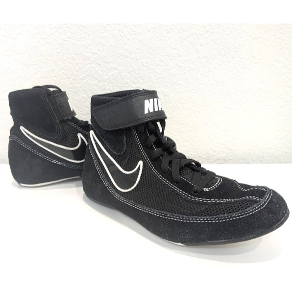 EUC Nike Speedsweep VII‎ (GS) Boy's Size 3Y Wrestling Shoes Black White